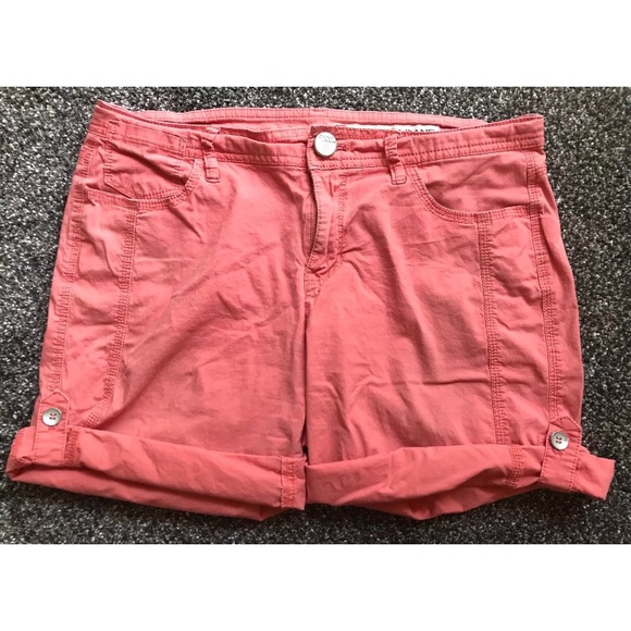 womens pink cargo shorts